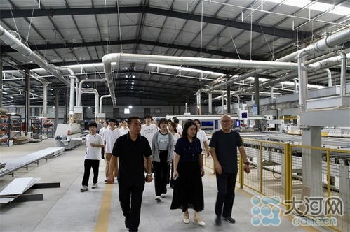 鲁山县 万名学子进千企 百家企业进校园 融合交流活动启动